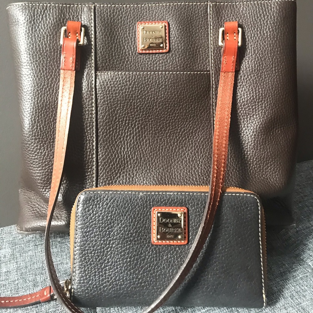 Dooney & Bourke bag